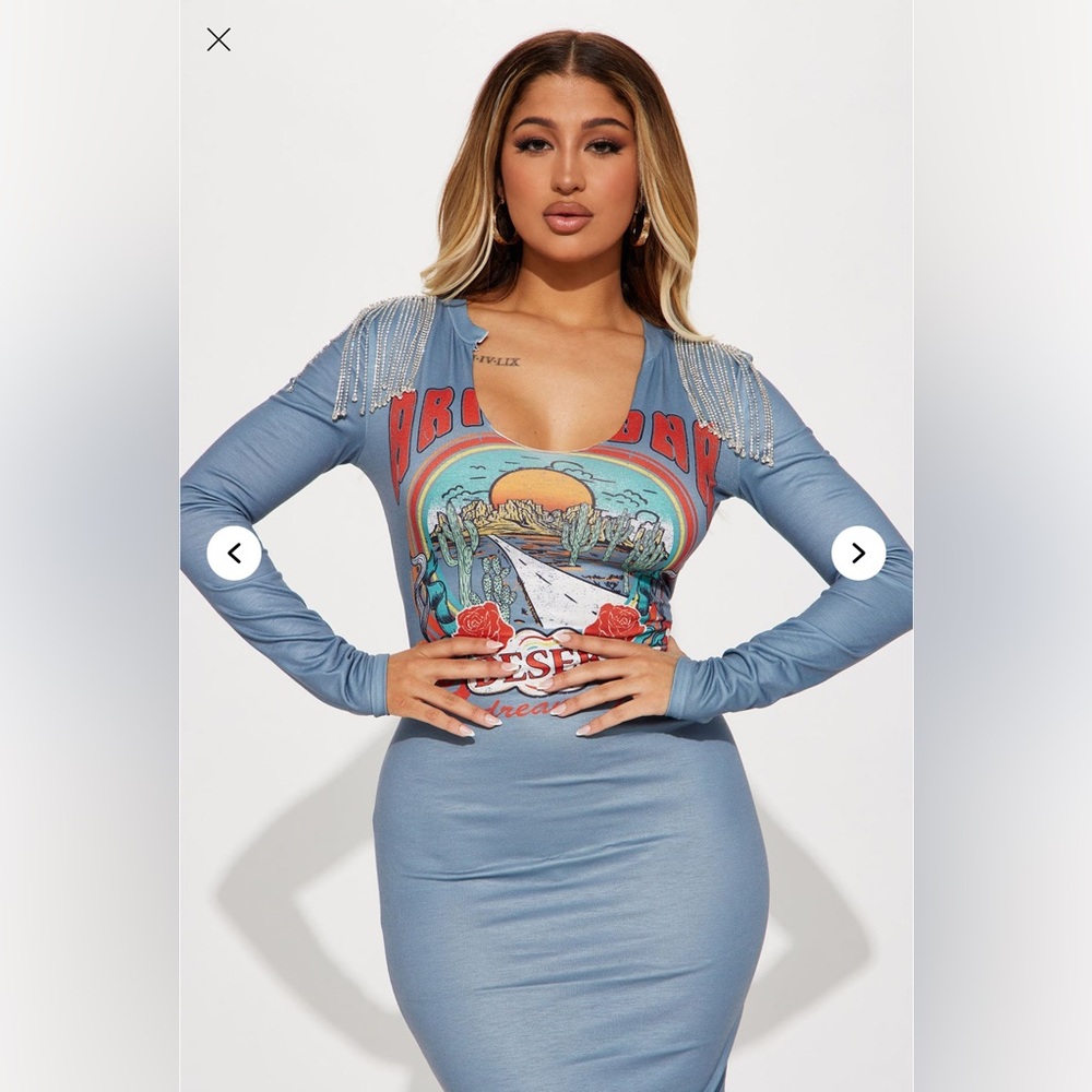Blue Graphic Long Sleeve Maxi Dress - Picture 2 of 4